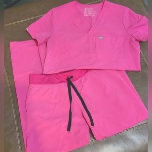 FIGS Small/Small Petite Electric Orchid Scrub Set